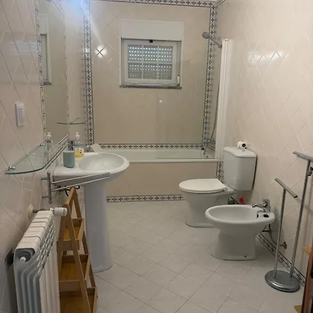 Beautiful Townhouse By The Golf Course And Ocean 펜션 *